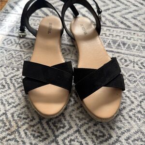 Black Criss-Cross Strap Flat Sandals